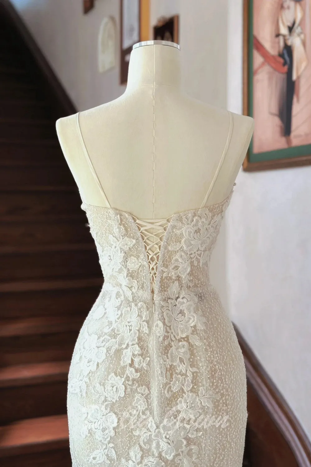 Charming Lace Appliques See Through Slight Mermaid Wedding Dress