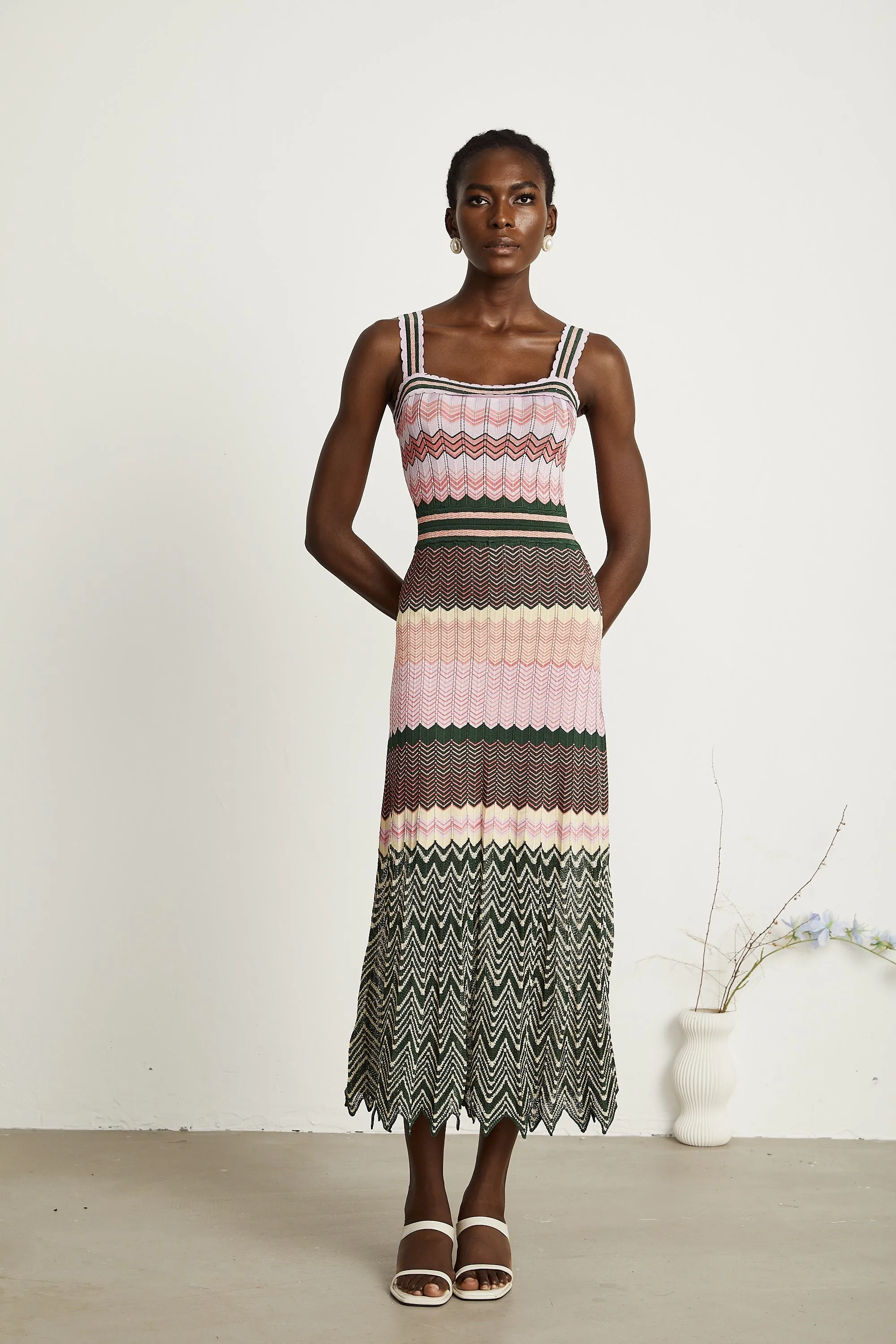 Daphn contrast-color knitted midi dress