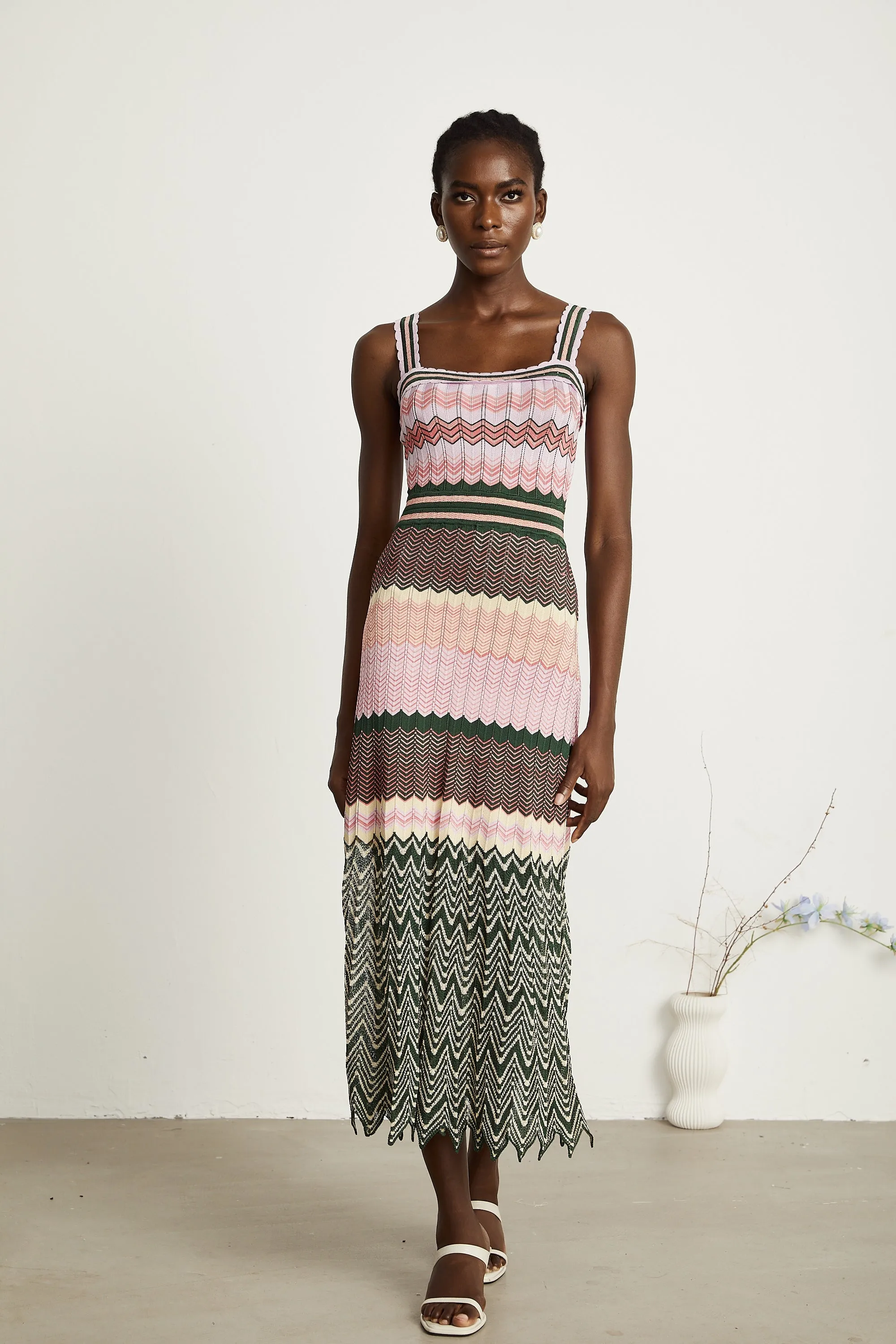 Daphn contrast-color knitted midi dress