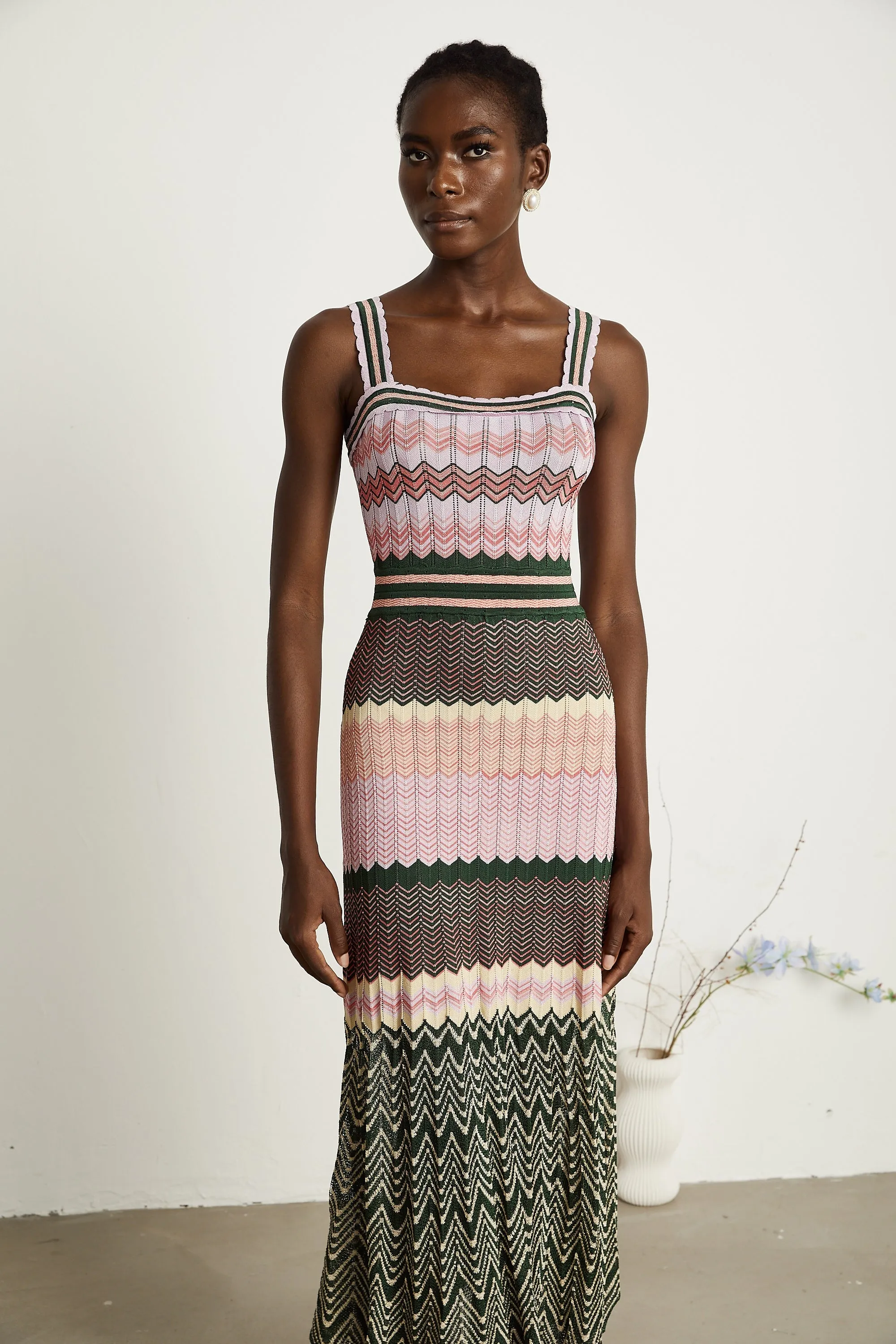 Daphn contrast-color knitted midi dress