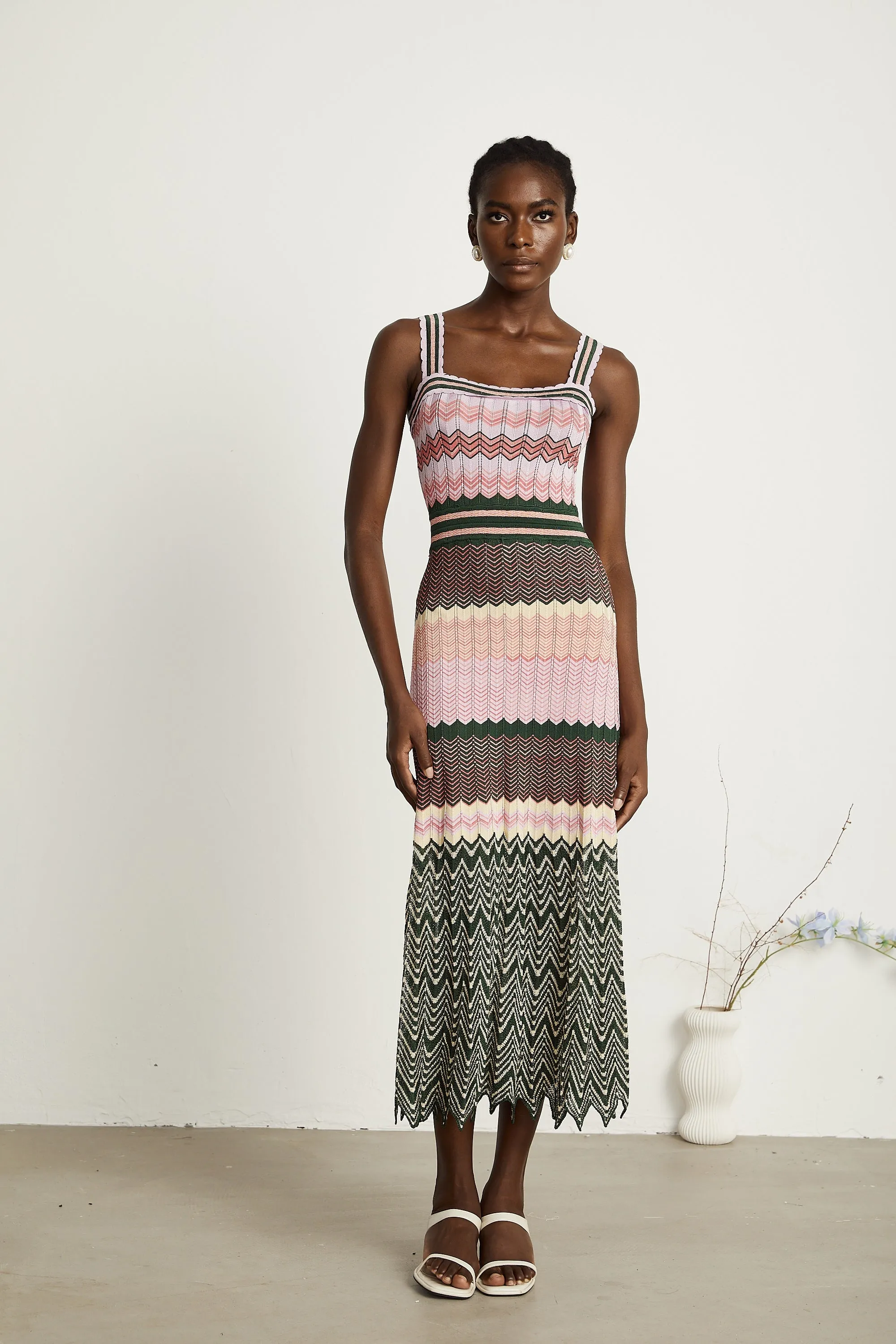 Daphn contrast-color knitted midi dress