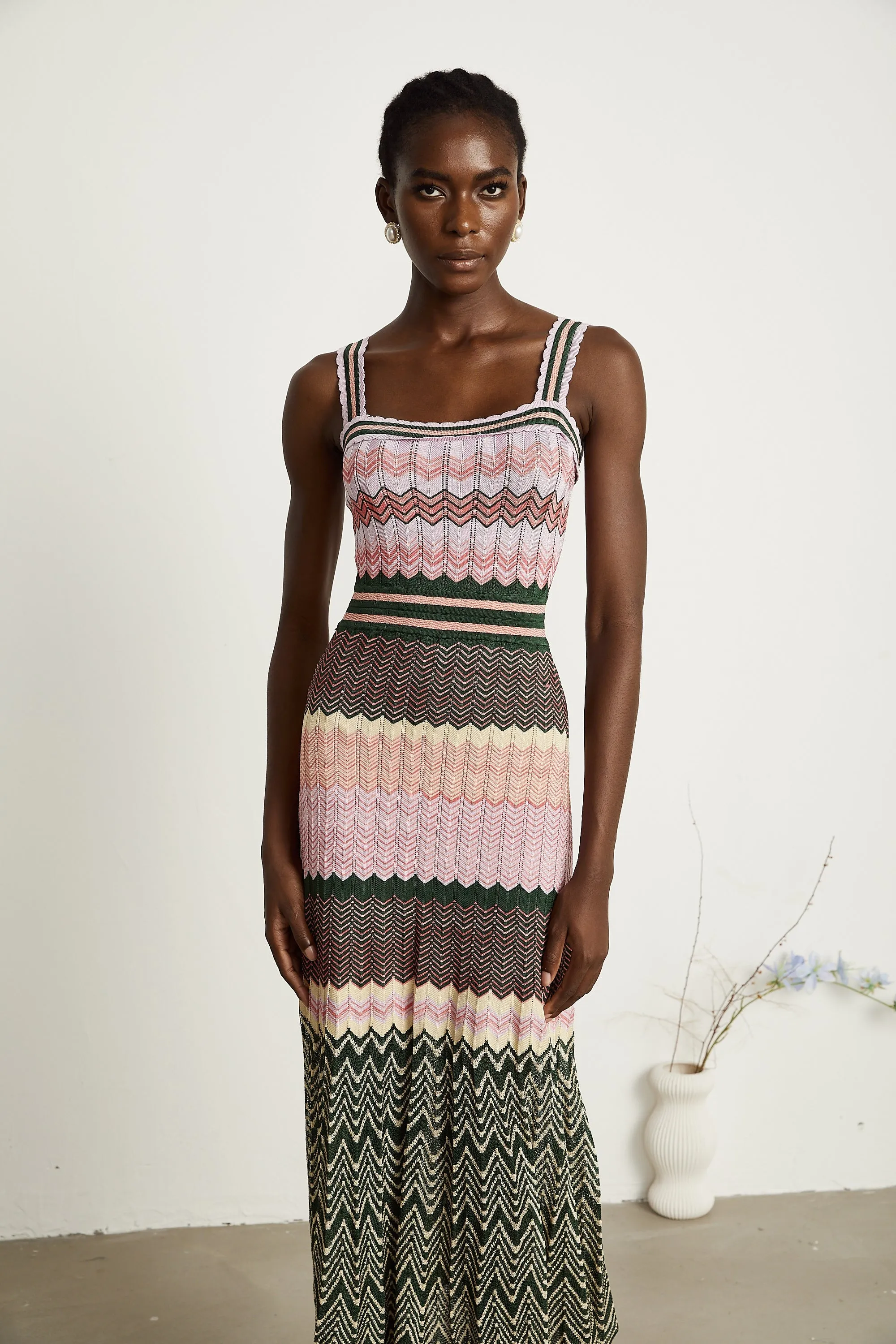 Daphn contrast-color knitted midi dress