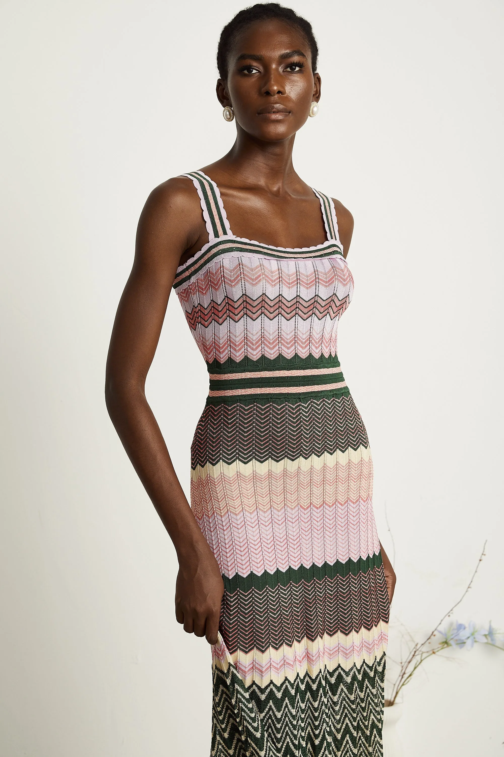 Daphn contrast-color knitted midi dress