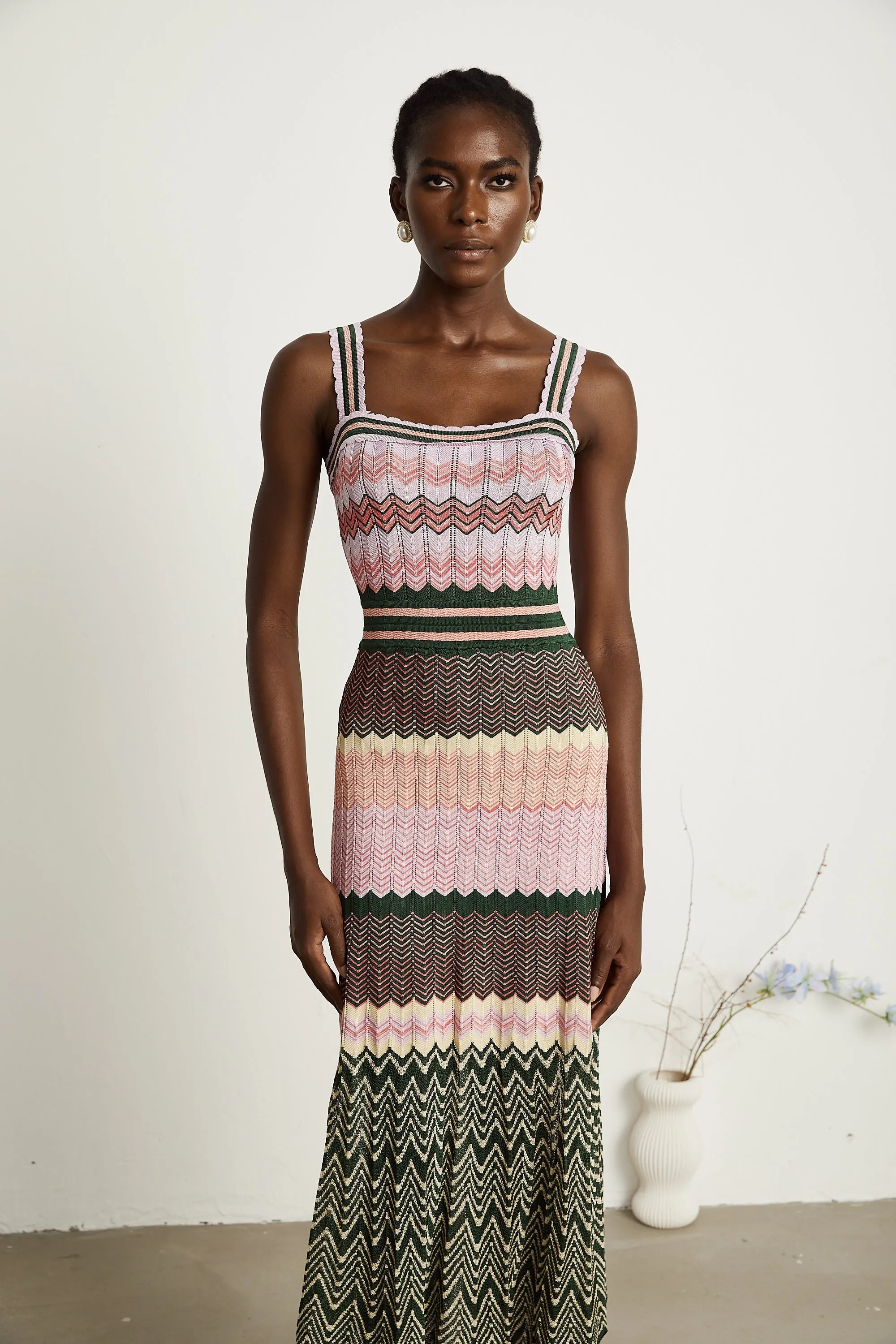 Daphn contrast-color knitted midi dress