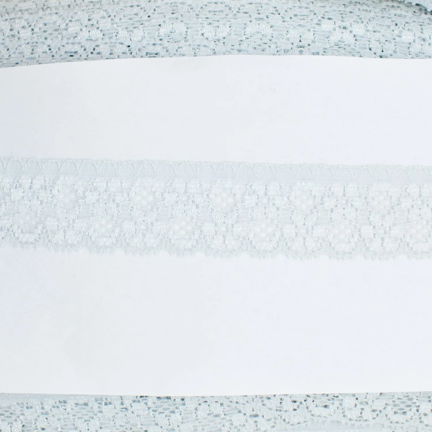 Floral Stretch Raschel Lace Trim 30mm