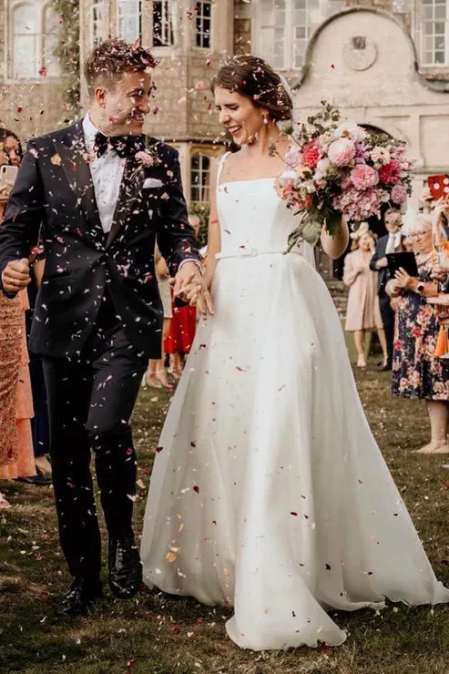 Luolandi Chaming A-Line Square Neck White Wedding Dresses Simple Elegant