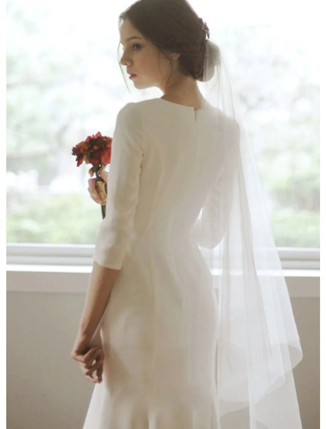 Luolandi Reception Little White Dresses Fall Wedding Dresses Mermaid / Trumpet V Neck 3/4 Length Sleeve Asymmetrical Satin Bridal Gowns