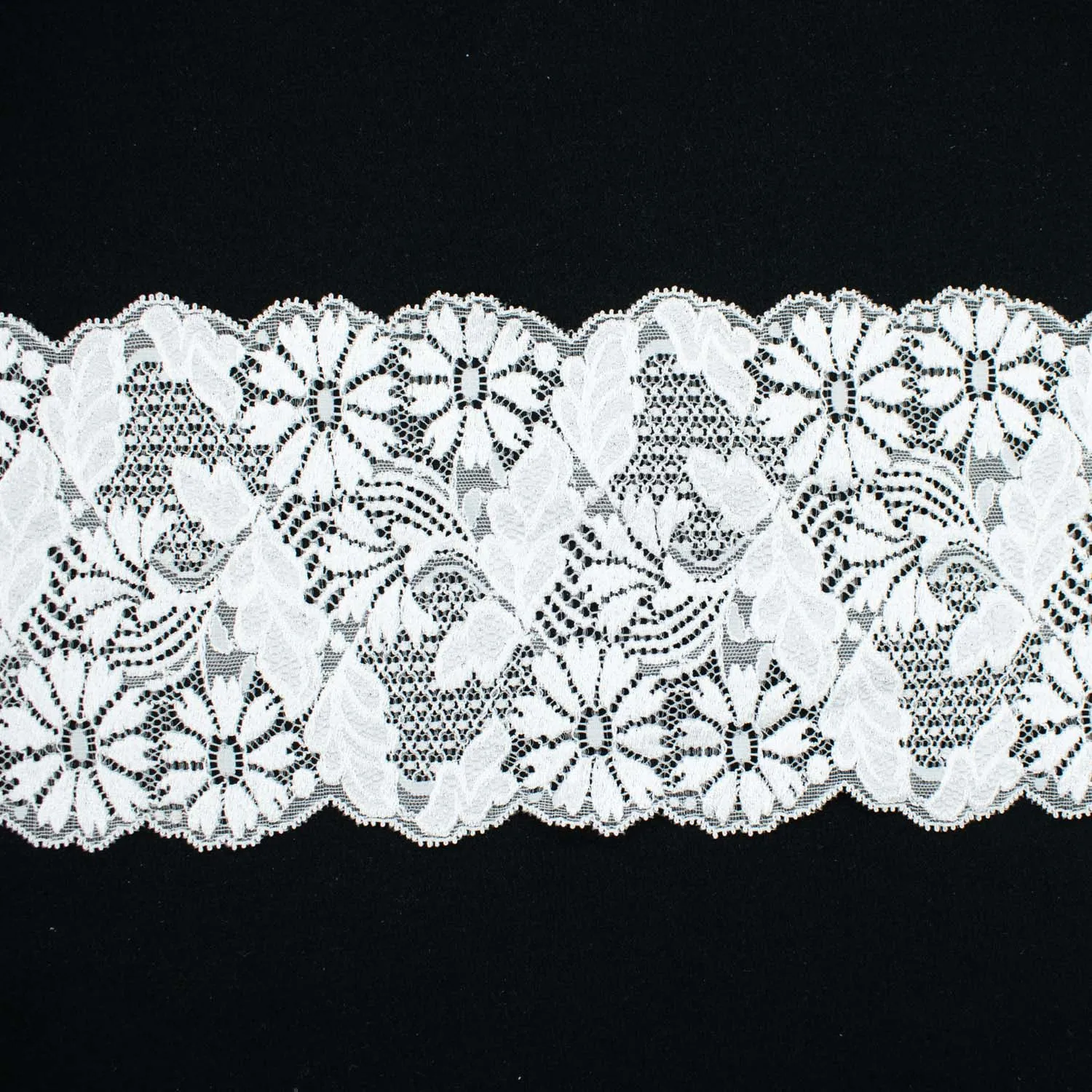White Floral & Leaves Stretch Raschel Lace Trim 130mm